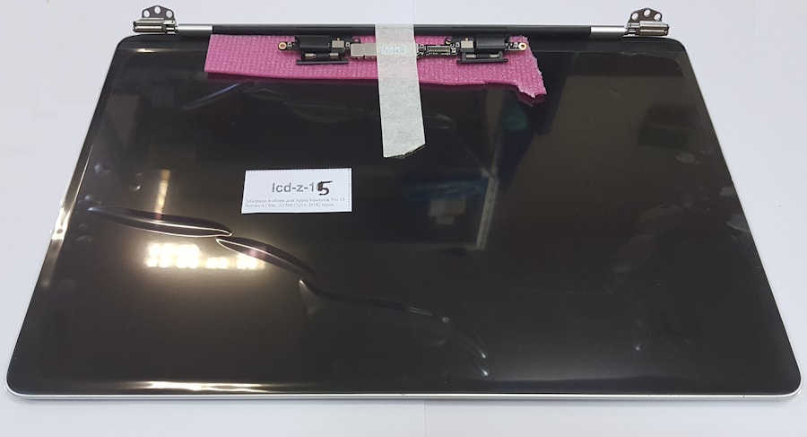 Матрица в сборе (верхняя крышка) для Apple Macbook Pro 13" A1706, A1708 (2016-2018) серебряная