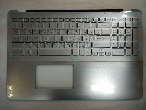 Клавиатура для ноутбука Sony Vaio SVF15A, SVF15A1, SVF15AA черная, с подсветкой, верхняя панель в сборе (серебряная)