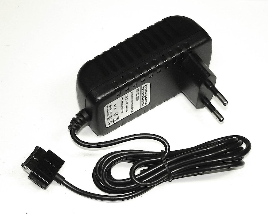 Блок питания (зарядное) Asus TF701, TF810, TF600, 15V, 1.2A, USB, 18W, 36 pins, ORG