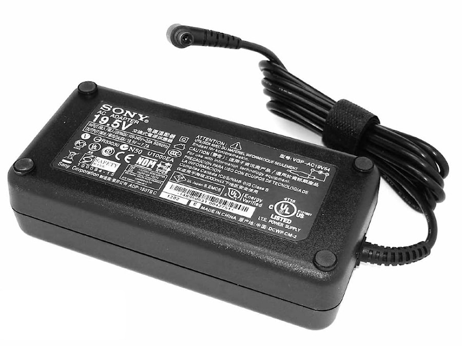 Блок питания (зарядное) Sony 19.5V, 7.7A, 6.5x4.4мм с иглой, 150W, без сетевого кабеля