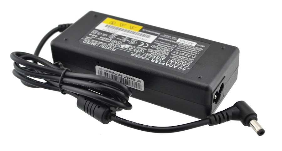 Блок питания (зарядное) Fujitsu 19V, 4.22A, 5.5x2.5мм, 80W, без сетевого кабеля