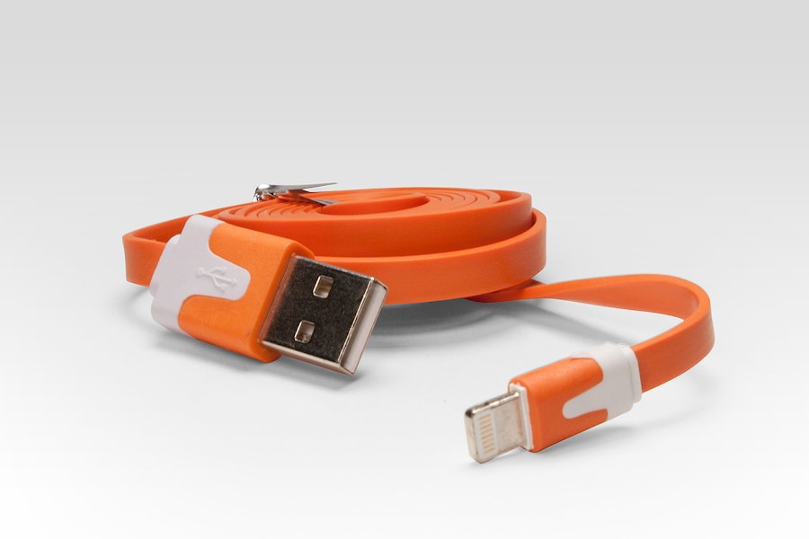 Кабель цветной Lightning для подключения к USB Apple iPhone X, iPhone 8 Plus, iPhone 7 Plus, iPhone 6 Plus, iPad, iPod. MD818ZM, MD819ZM/A. Оранжевый.