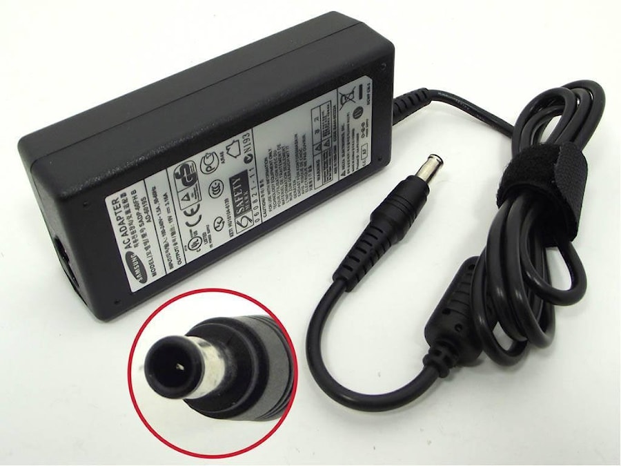 Блок питания (зарядное) Samsung 19V, 3.16A, 5.5x3.0мм с иглой, 60W, без сетевого кабеля, ORG