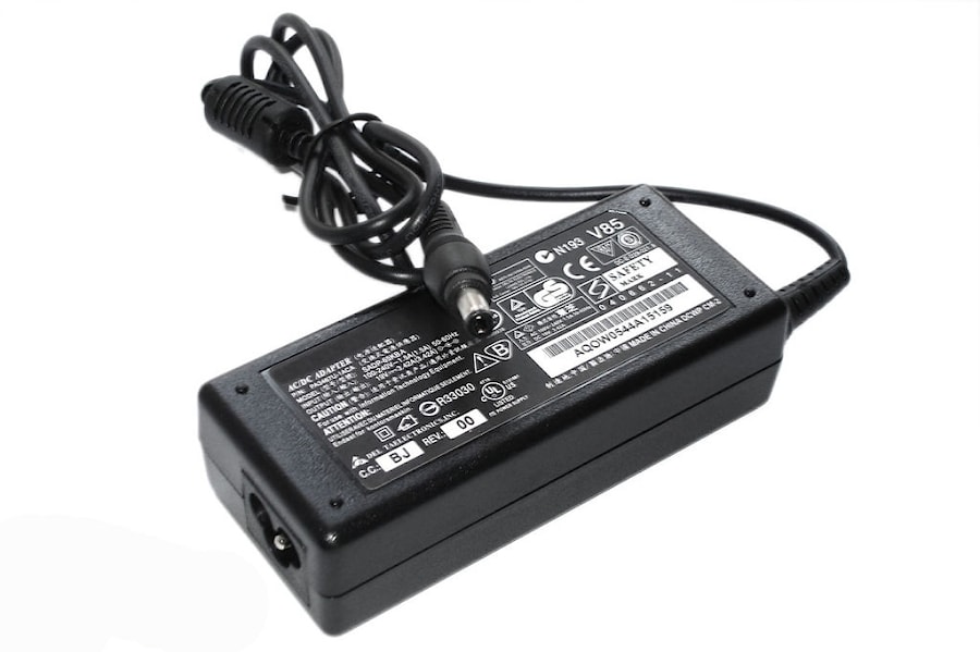 Блок питания (зарядное) Toshiba 5.5x2.5мм, 65W (19V, 3.42A) без сетевого кабеля