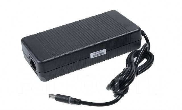 Блок питания (зарядное) ноутбука Dell 19.5V, 12.3A, 7.4x5.0мм с иглой, 240W, без сетевого кабеля, ORG