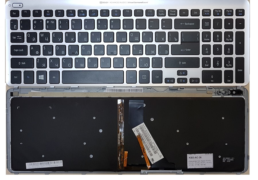 Клавиатура для ноутбука Acer Aspire V5-531, V5-551, V5-552, V5-571, V5-572, V7-581, V7-582, M3-581, M5-581 черная, с серебряной рамкой, с подсветкой