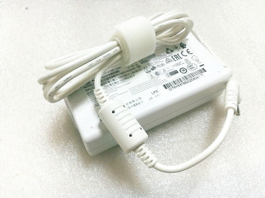 Блок питания (зарядное) Acer 19V, 3.42A, 5.5x1.7мм 65W без сетевого кабеля, ORG (белый)