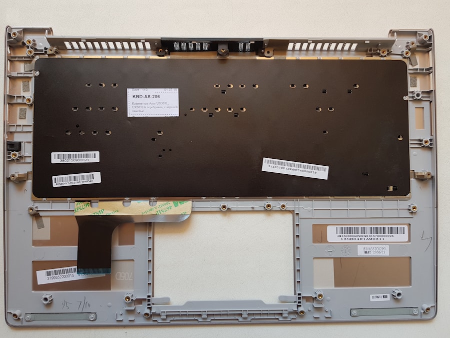 Клавиатура для ноутбука Asus UX303L, UX303LA черная, верхняя панель в сборе (серебряная)