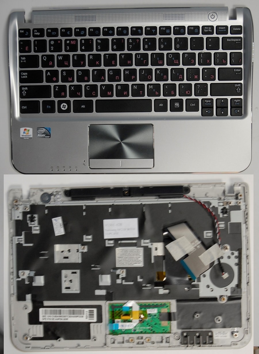 Клавиатура для ноутбука Samsung NF210 черная, верхняя панель в сборе (серебряная)